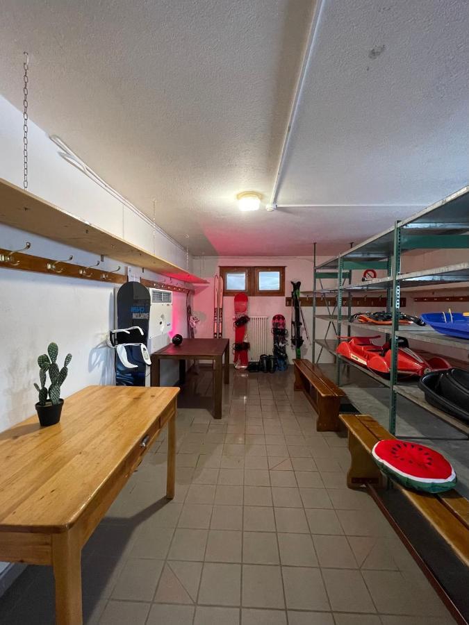 Freeride Hostel ليه كروسيت المظهر الخارجي الصورة